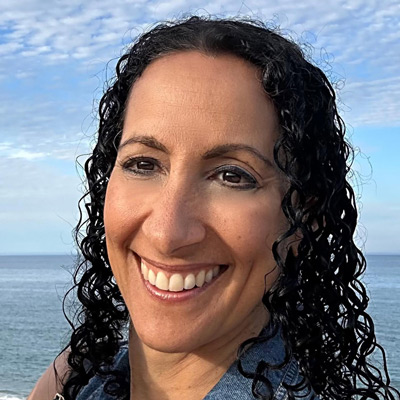 Portrait of Valerie Simon, Psychotherapist and Author